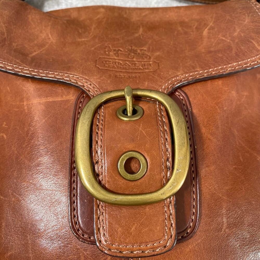 Coach Soho Bleecker Legacy Buckle Flap Bag Whiskey Distressed - Picture 3 of 14